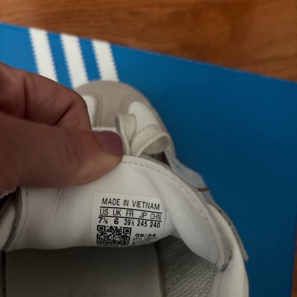 Adidas Sambas - Women’s - Picture 3 of 4